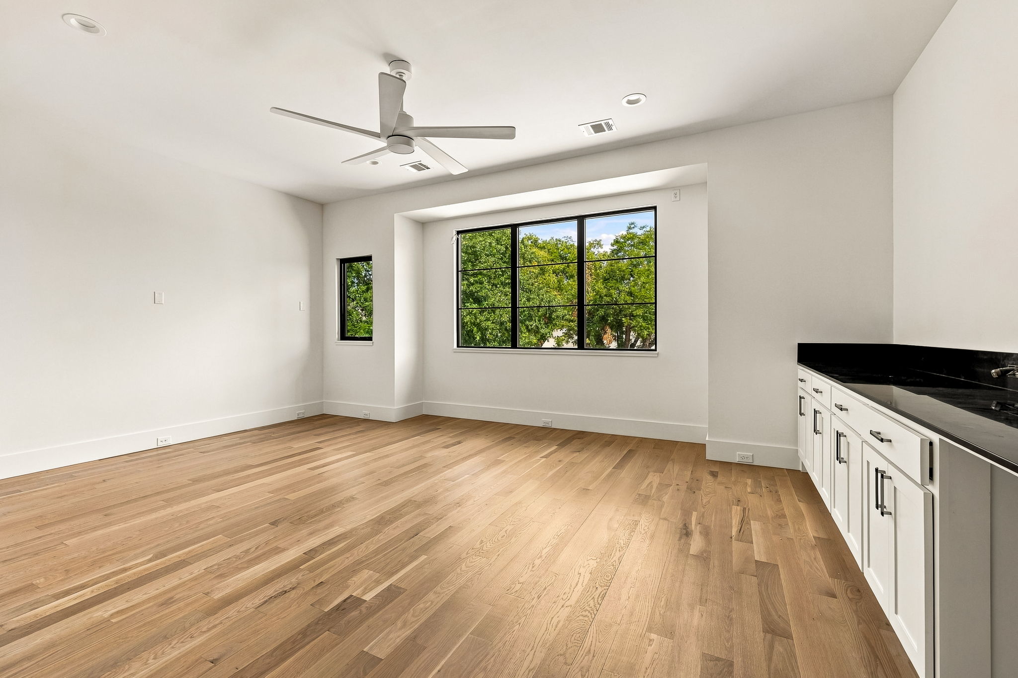7407 Robin Road - Game Room