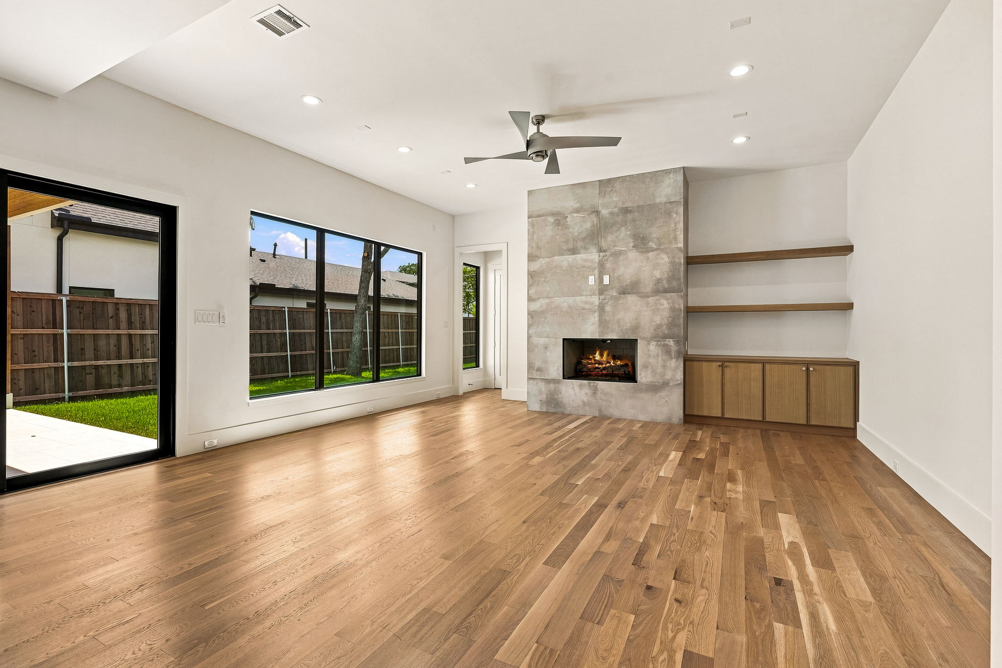 7407 Robin Road - Great Room Fireplace
