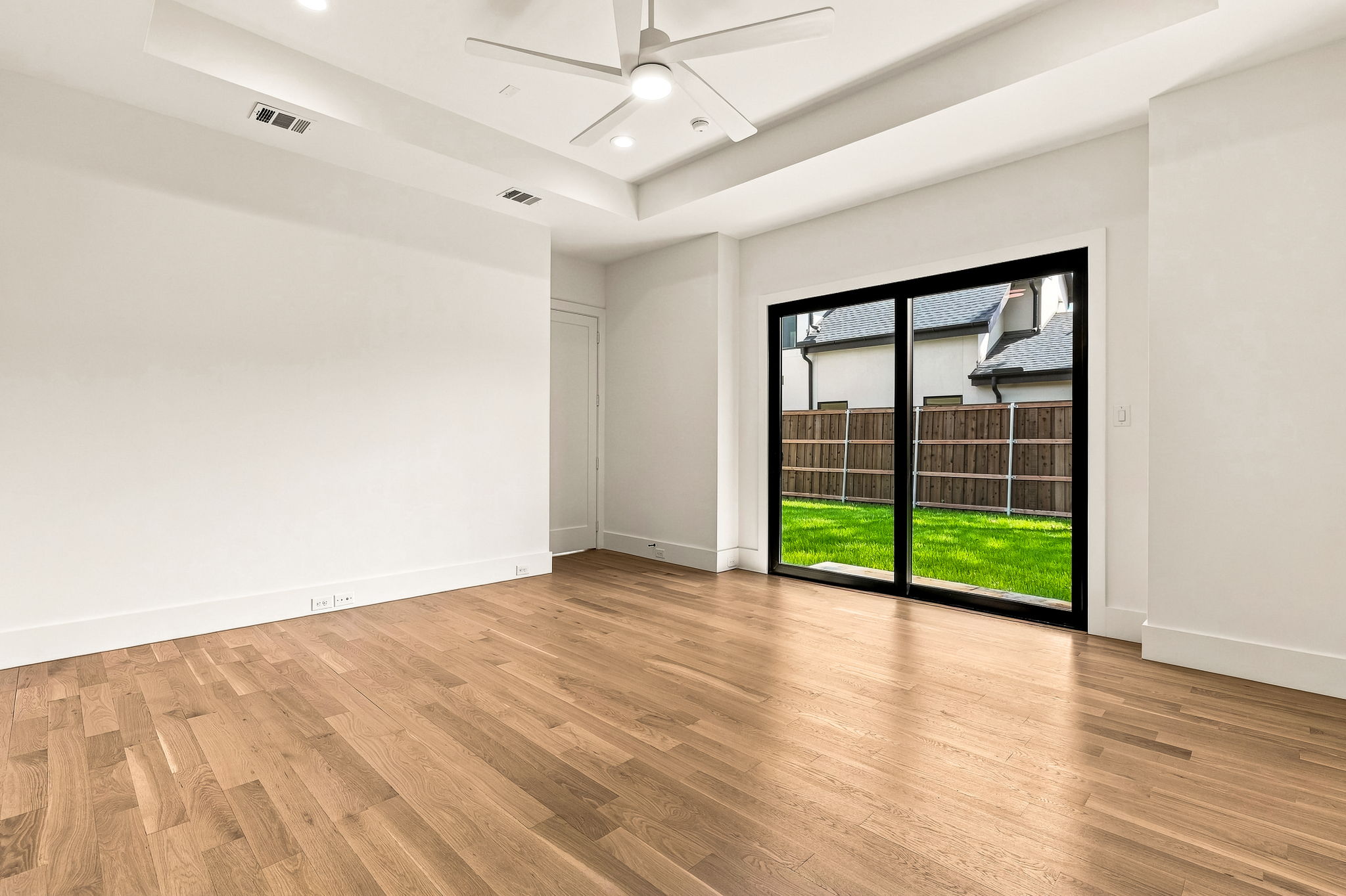 7407 Robin Road - Primary Bedroom