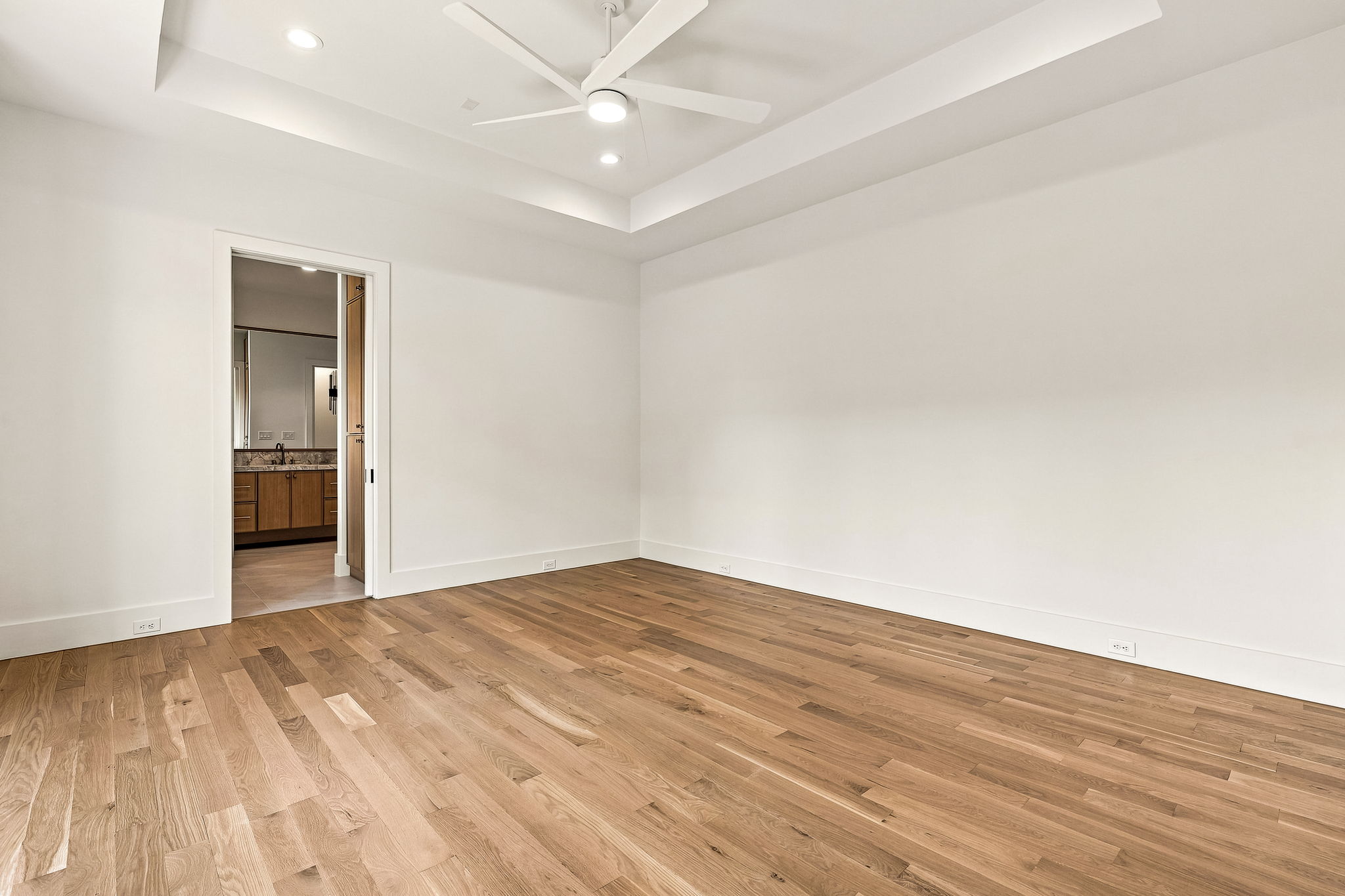 7407 Robin Road - Primary Bedroom