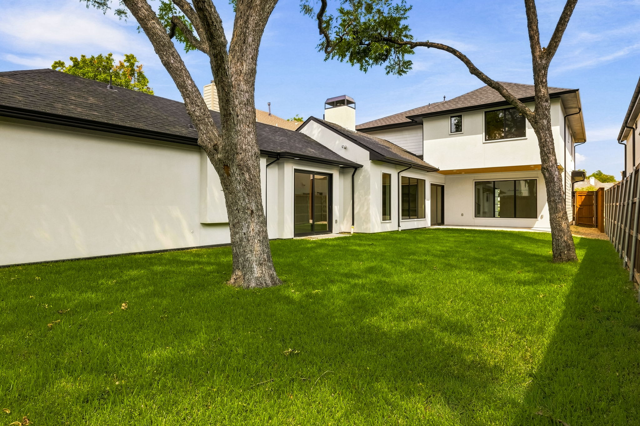 7407 Robin Road - Rear Exterior & Yard