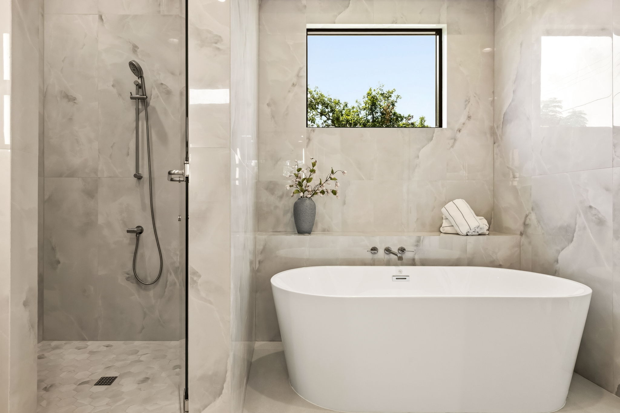 7714 Morton Street - Primary Bath & Soaking Tub